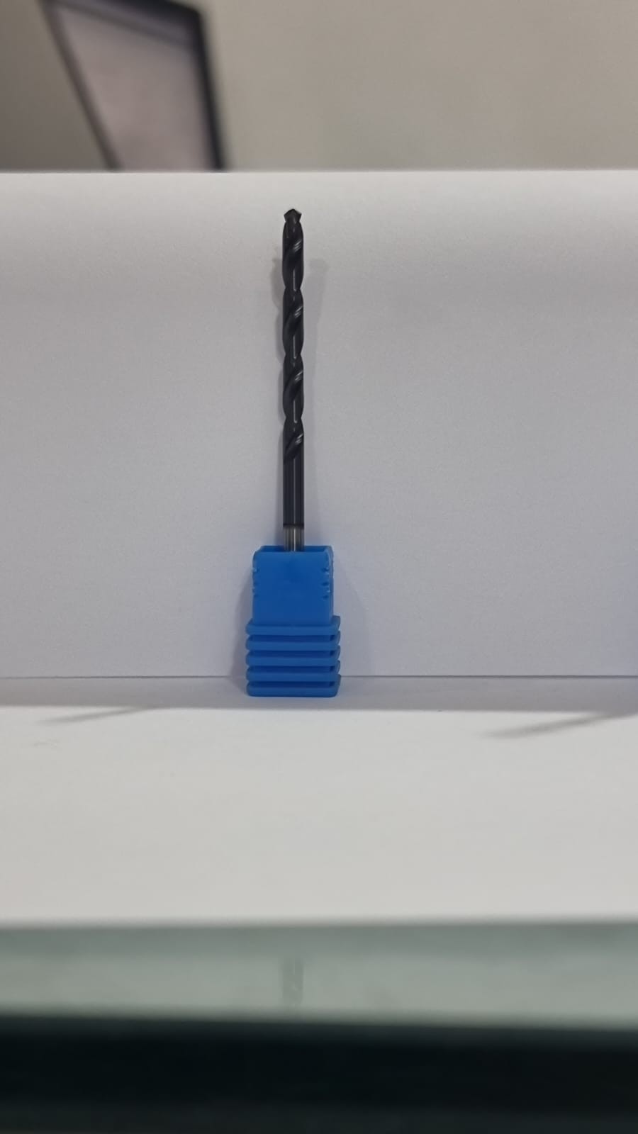 WhatsApp Image 2023-02-11 at 14.55.49 اندميل 10×75مم كربيد SL - الصورة 1